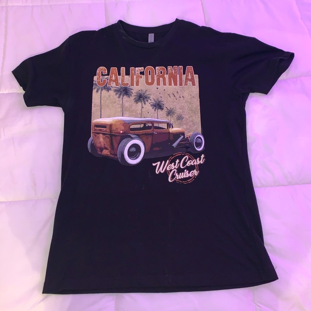 graphic tee